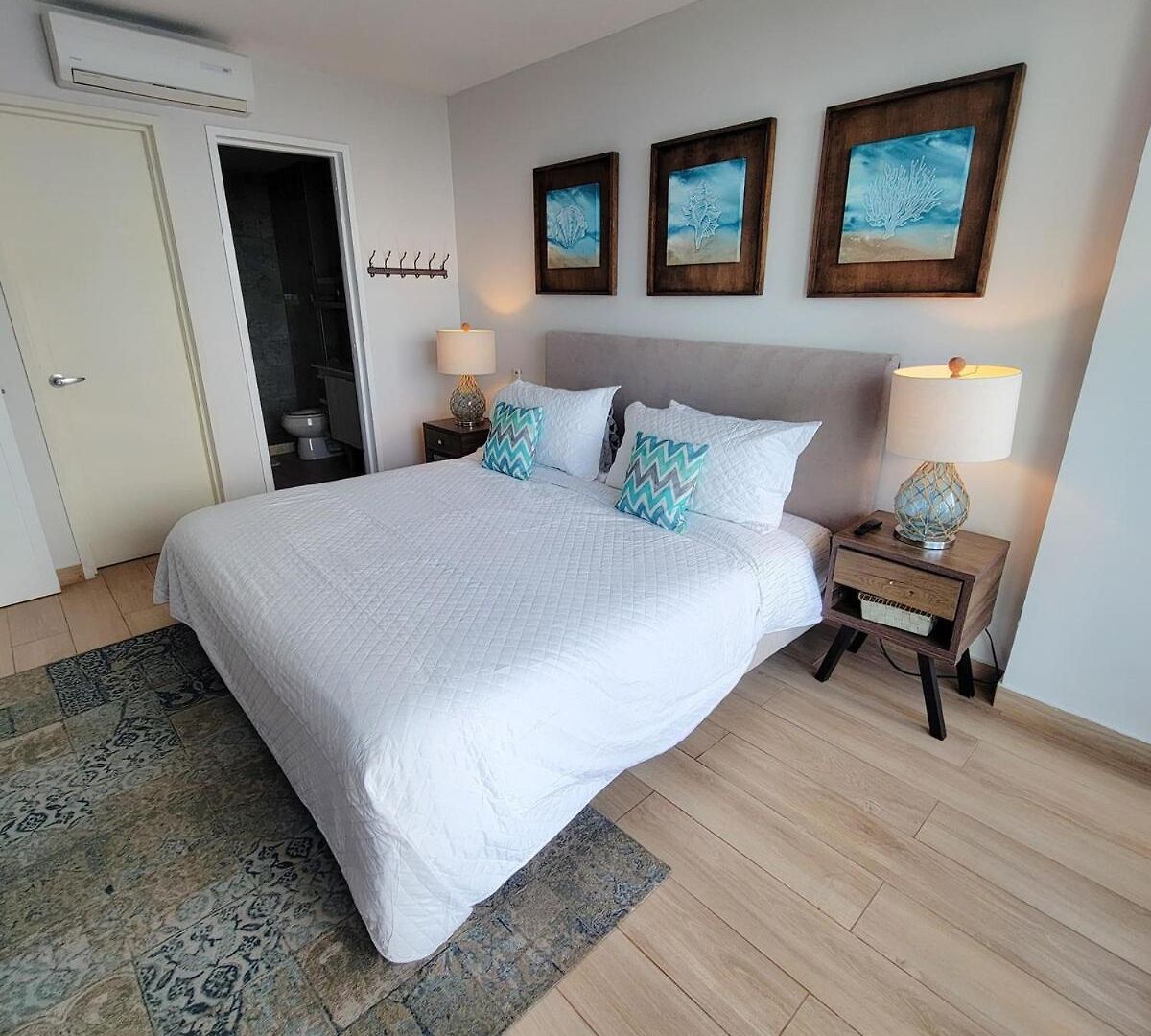View, Exit To Playa Morros Tres Apartment