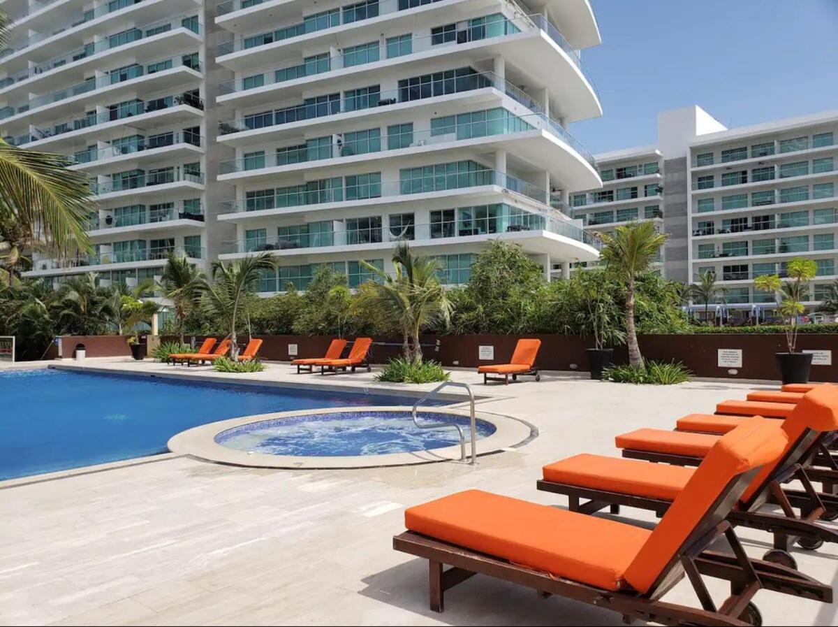 View, Exit To Playa Morros Tres